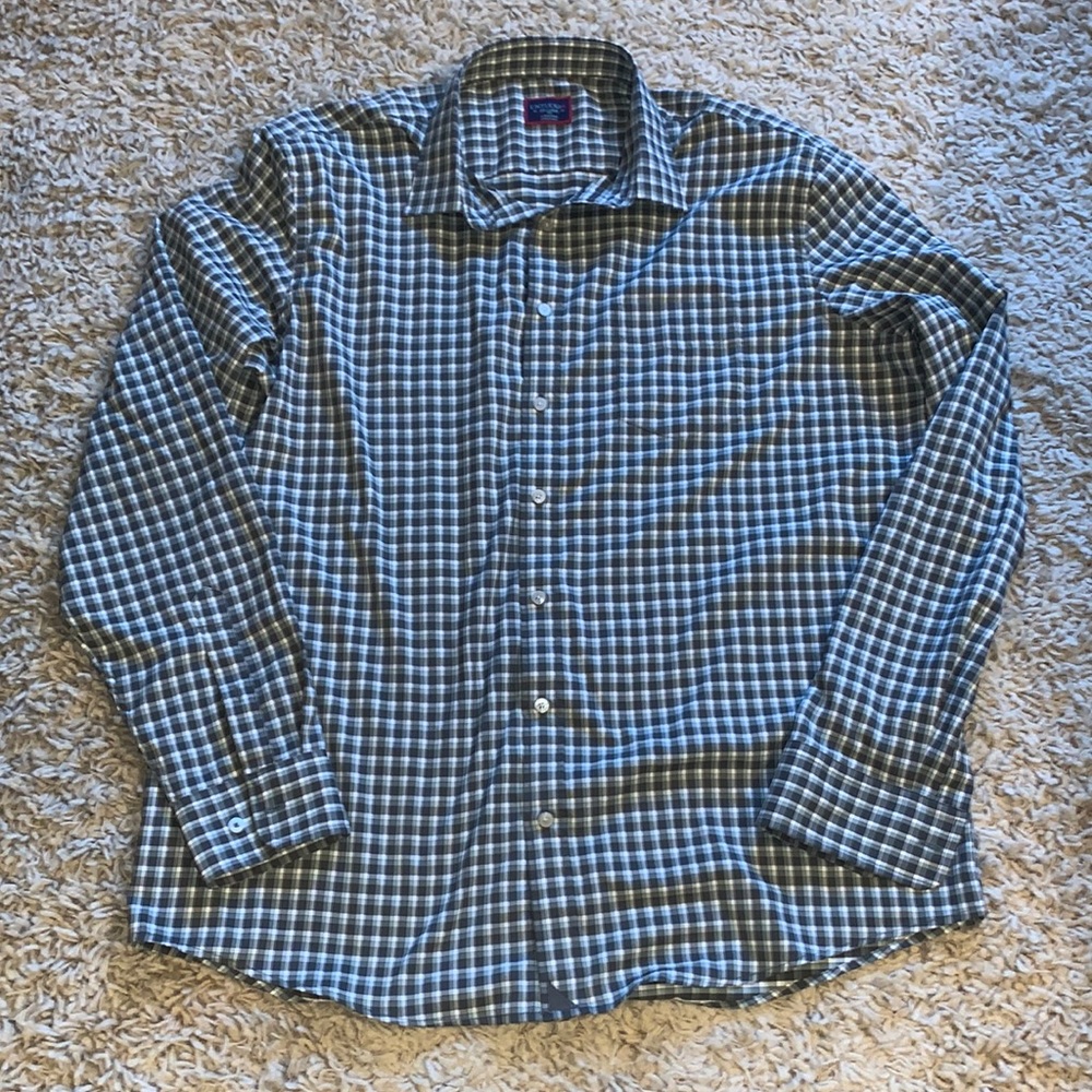 UNTUCKit long sleeved shirt